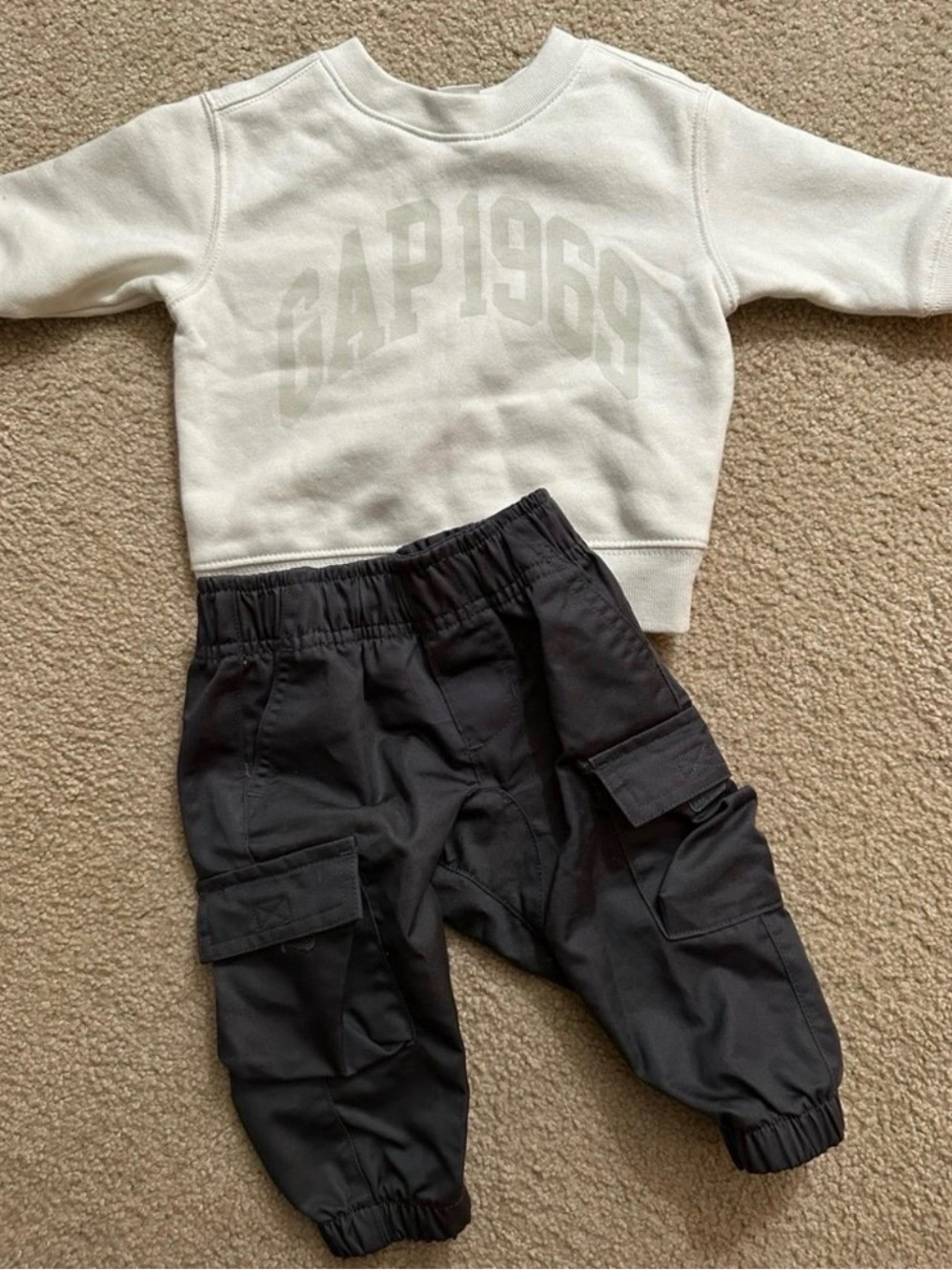 GAP Dark Gray Cargo Jogger Pants for Kids